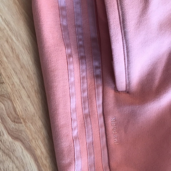 NWT Ivy Park / Adidas French Terry Shorts - Picture 4 of 6